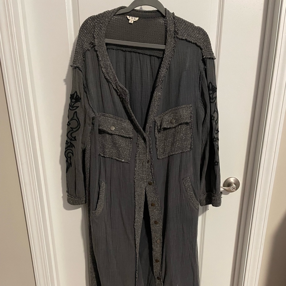 Gray Long Button-Up KIMONO with Embroidered Sleeves POL